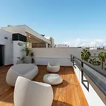 Apartment Callao By Ires Lar